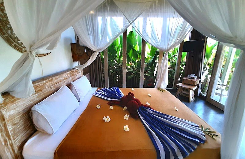 Temukan villa nyaman di Canggu untuk pengalaman menginap yang tenang dan dekat dengan pantai. Nikmati suasana tropis Bali dengan sewa villa di Canggu yang menawarkan kenyamanan dan kemewahan.